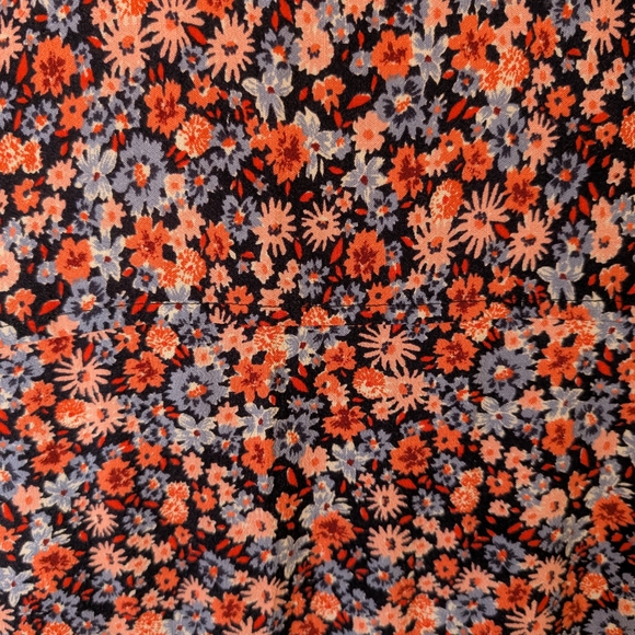 Universal Thread Women's Floral Sleeveless Top - Picture 6 of 6